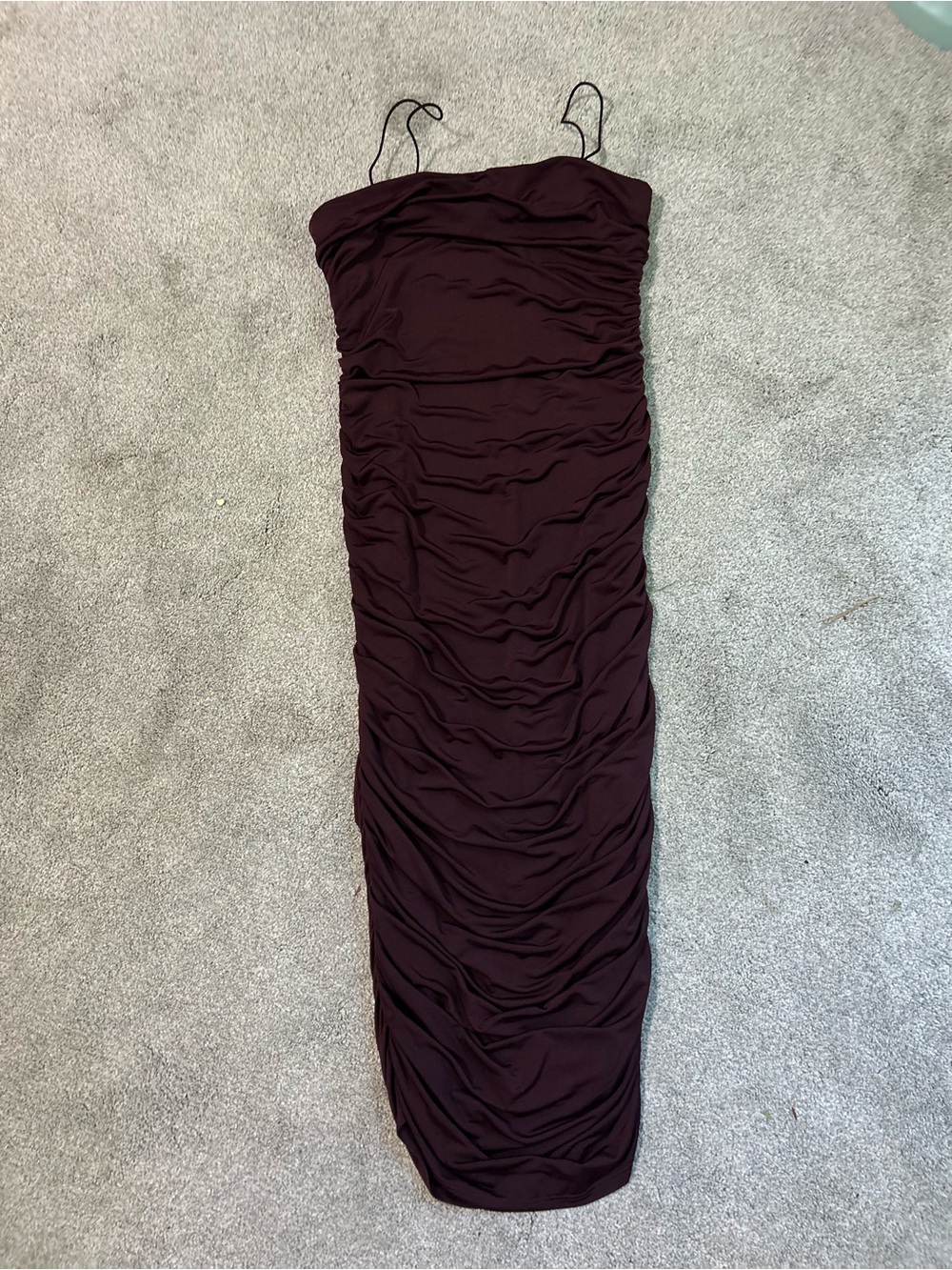 Windsor Strapless Ruched Midi Dress in Plum Purple